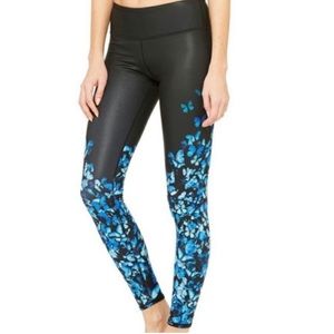 ALO Yoga Airbrush blue butterfly leggings